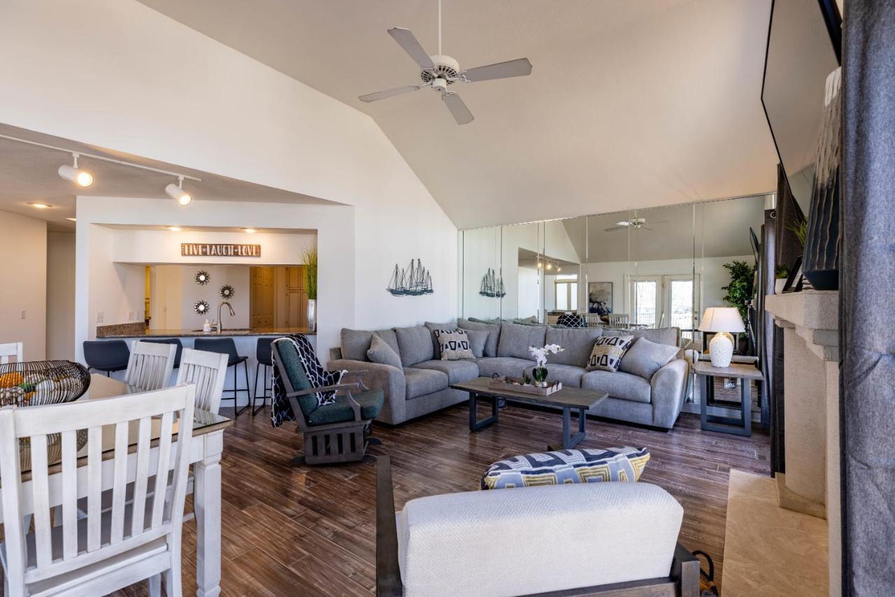 B 32-1 Spacious Villa Close To Pool Branson Exteriér fotografie